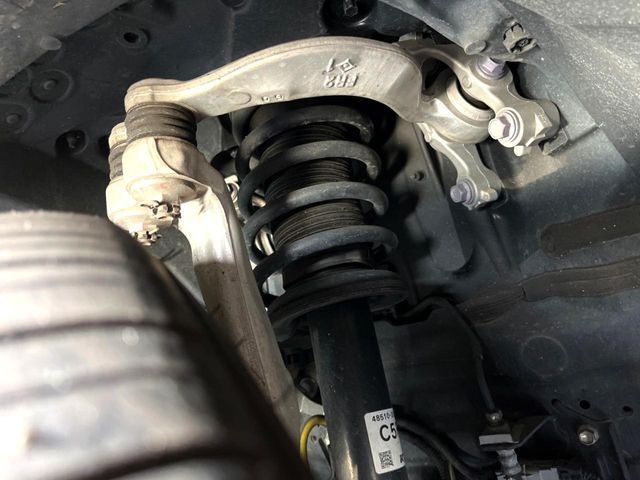 TOYOTA CROWN SEDAN HYBRID 2018 Image 31