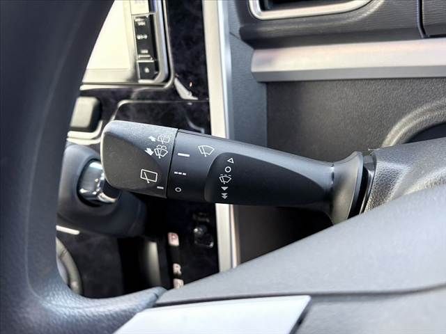 DAIHATSU TANTO CUSTOM 2017 Image 31