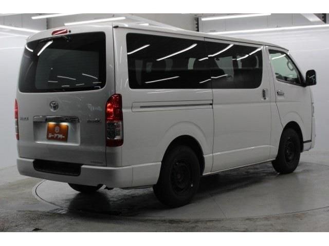 TOYOTA HIACE VAN 2WD 2020 Image 31