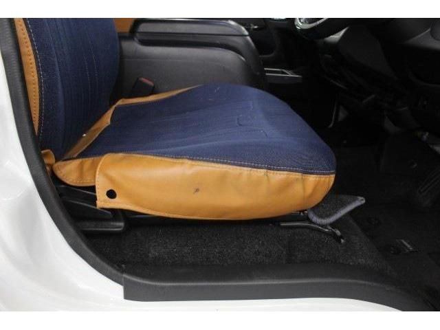 TOYOTA HIACE VAN 2WD 2020 Image 31