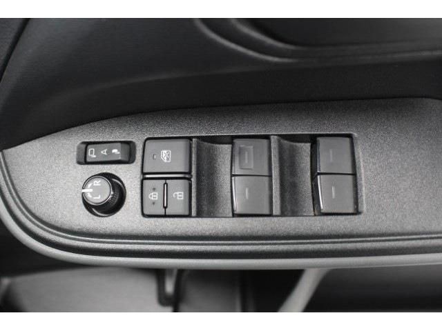 TOYOTA NOAH 2022 Image 31