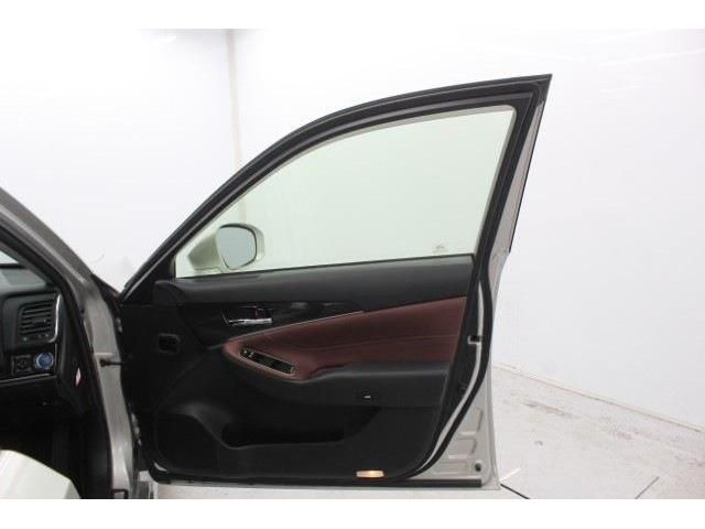 TOYOTA CROWN SEDAN HYBRID 2013 Image 31