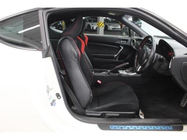 TOYOTA 86 2013 Image 31