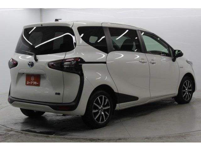 TOYOTA SIENTA HYBRID 2018 Image 31