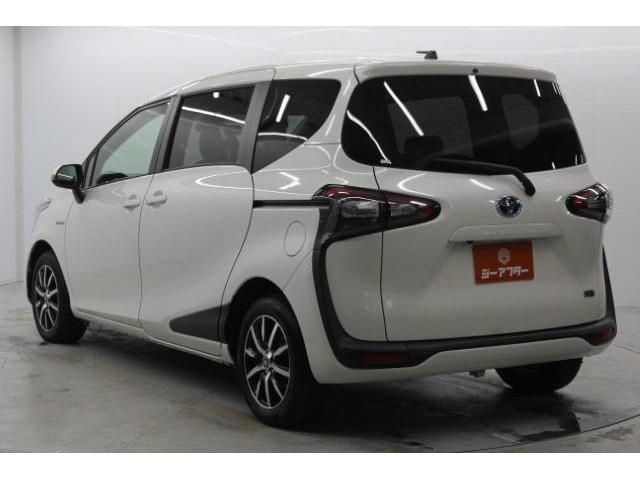 TOYOTA SIENTA HYBRID 2018 Image 31