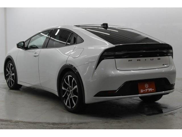 TOYOTA PRIUS PHV 2023 Image 31