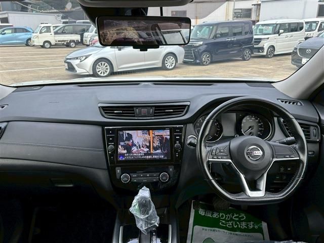 NISSAN X-TRAIL 2WD 2018 Image 31