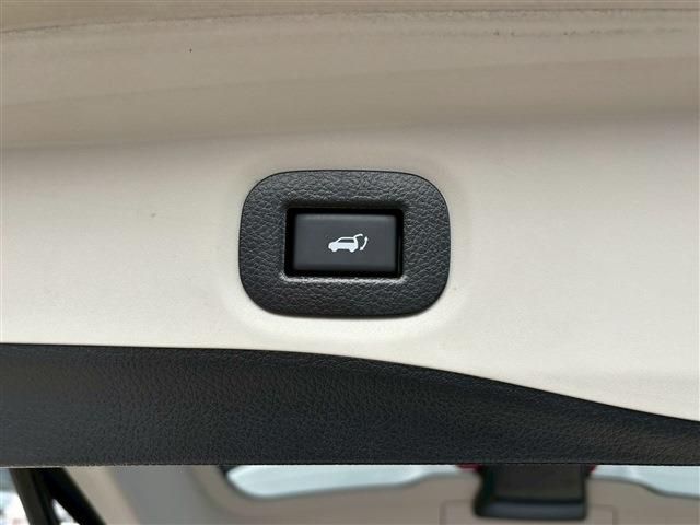 NISSAN X-TRAIL 2WD 2018 Image 31