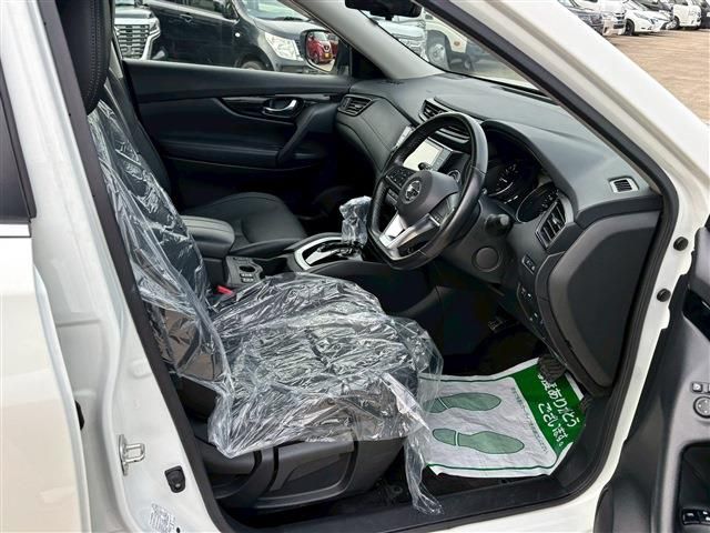 NISSAN X-TRAIL 2WD 2018 Image 31