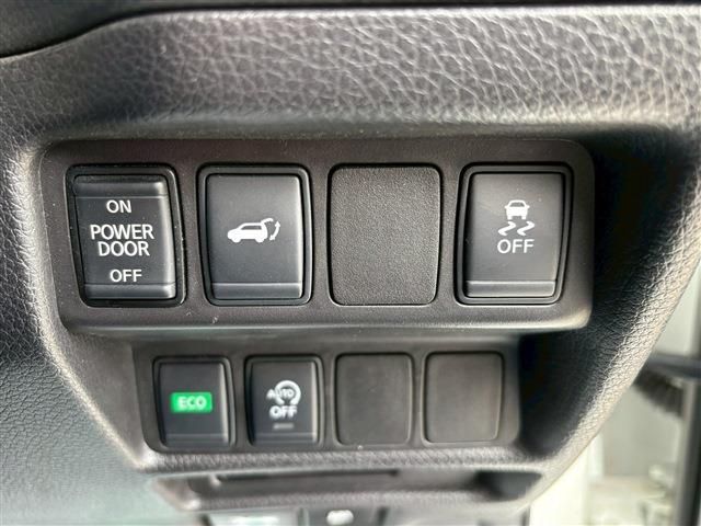 NISSAN X-TRAIL 2WD 2018 Image 31