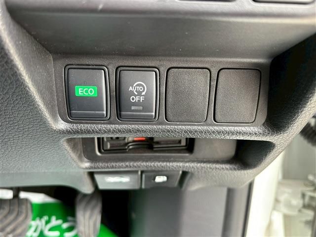 NISSAN X-TRAIL 2WD 2018 Image 31