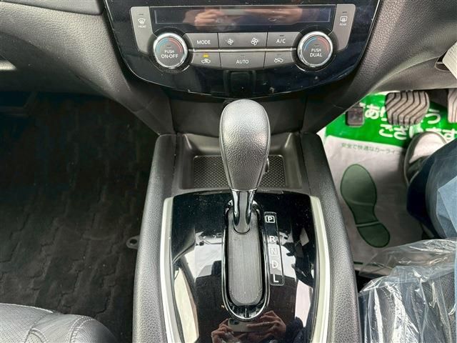 NISSAN X-TRAIL 2WD 2018 Image 31