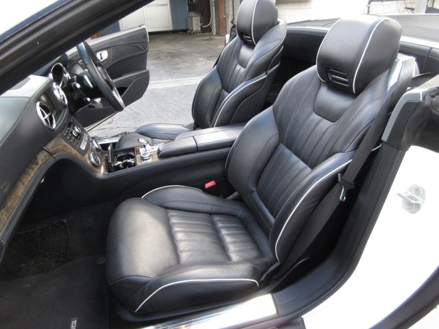 MERCEDES BENZ SL CLA 2012 Image 31