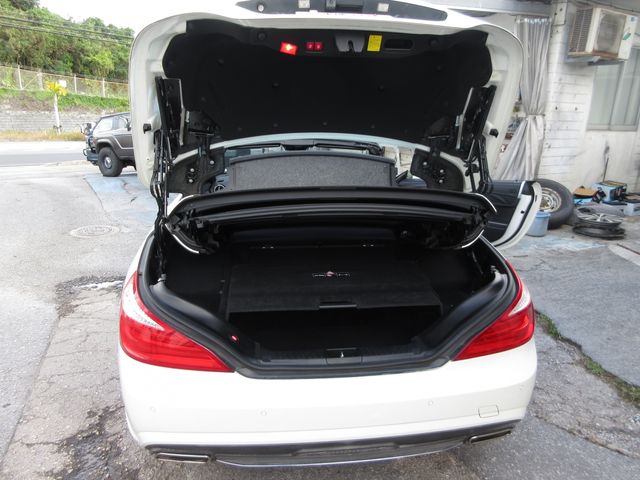 MERCEDES BENZ SL CLA 2012 Image 31