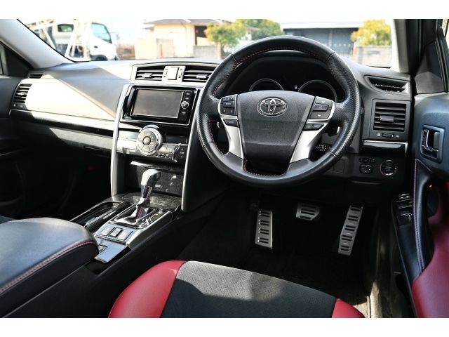 TOYOTA MARK X 2017 Image 31