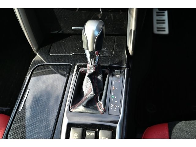 TOYOTA MARK X 2017 Image 31