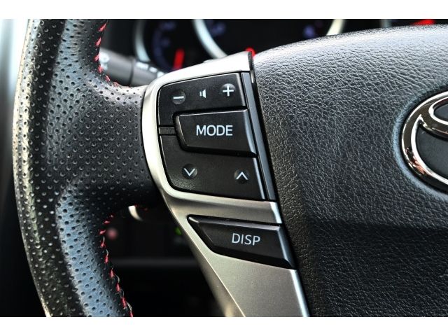 TOYOTA MARK X 2017 Image 31