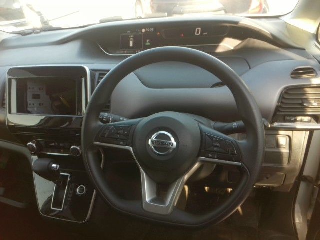 NISSAN SERENA  S-HYBRID 4WD 2021 Image 31