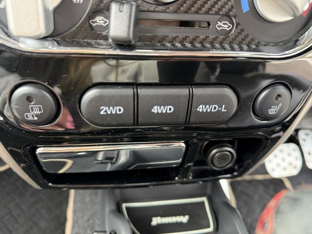 SUZUKI JIMNY 4WD 2016 Image 31