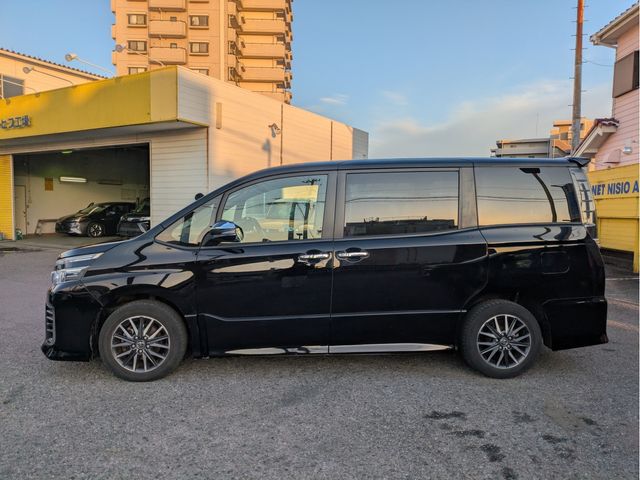 TOYOTA VOXY 2015 Image 31