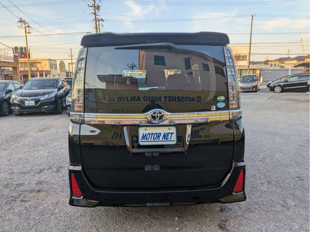 TOYOTA VOXY 2015 Image 31