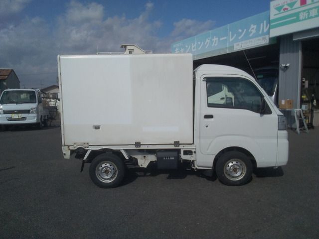 DAIHATSU HIJET TRUCK 4WD 2021 Image 31