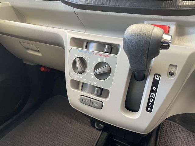 DAIHATSU MIRA E:S 2018 Image 31