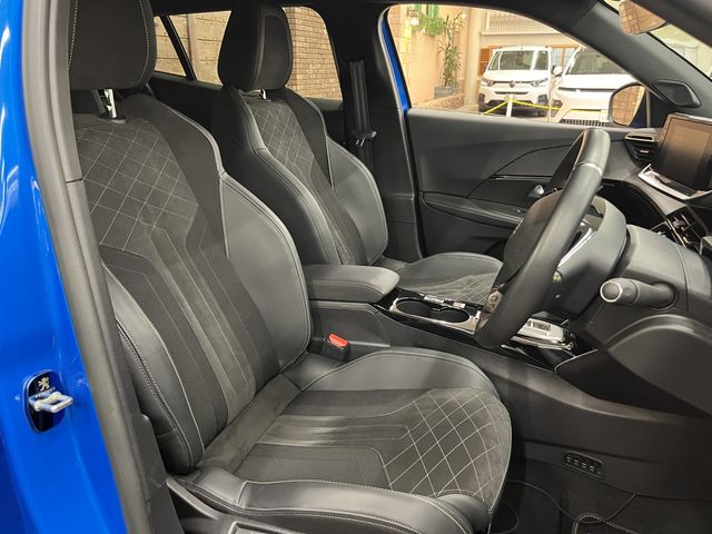 PEUGEOT E-2008 2022 Image 31