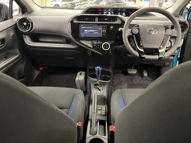 TOYOTA AQUA 2017 Image 31