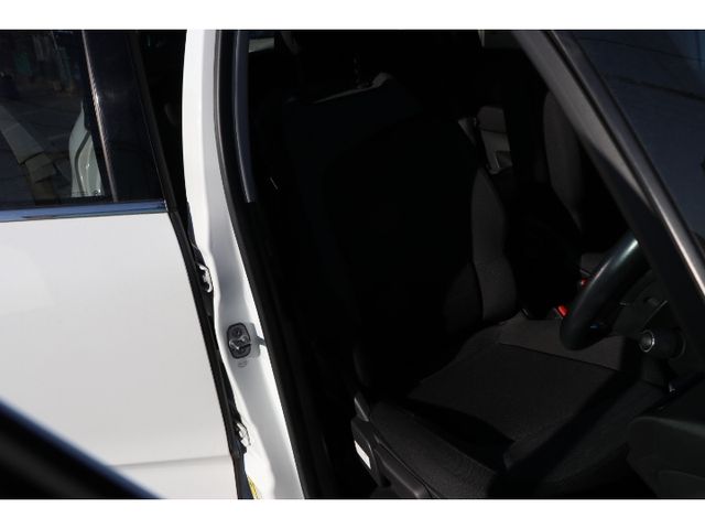 CITROEN C4 PICASSO 2018 Image 31