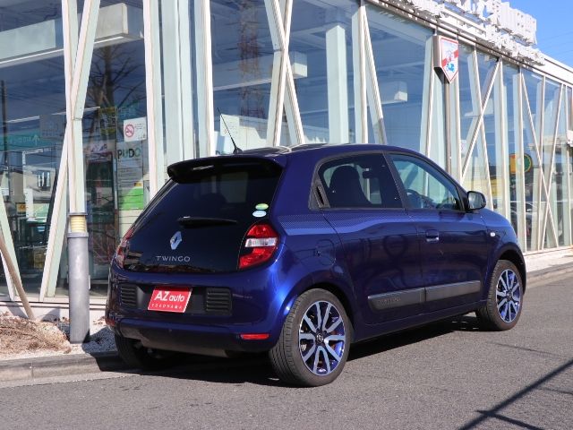 RENAULT TWINGO 2017 Image 31