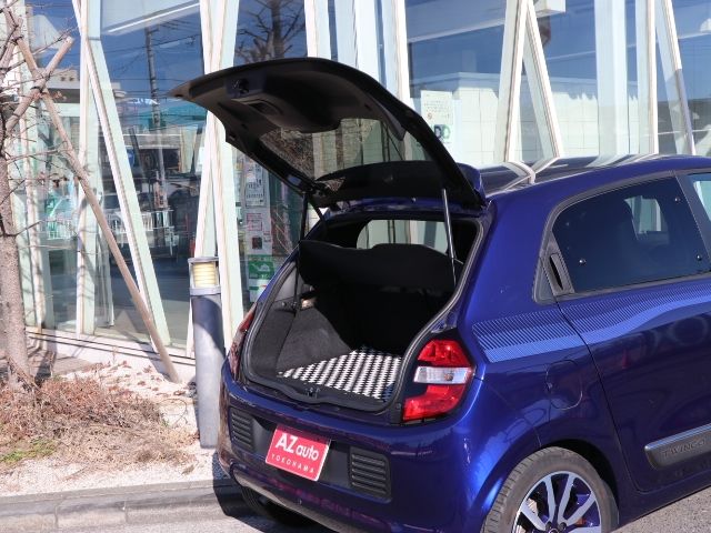 RENAULT TWINGO 2017 Image 31