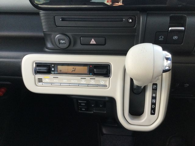 SUZUKI WAGON R SMILE 2024 Image 31