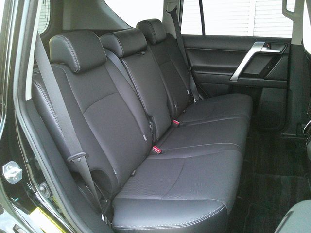 TOYOTA LANDCRUISER PRADO 2023 Image 31