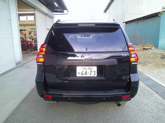 TOYOTA LANDCRUISER PRADO 2023 Image 31