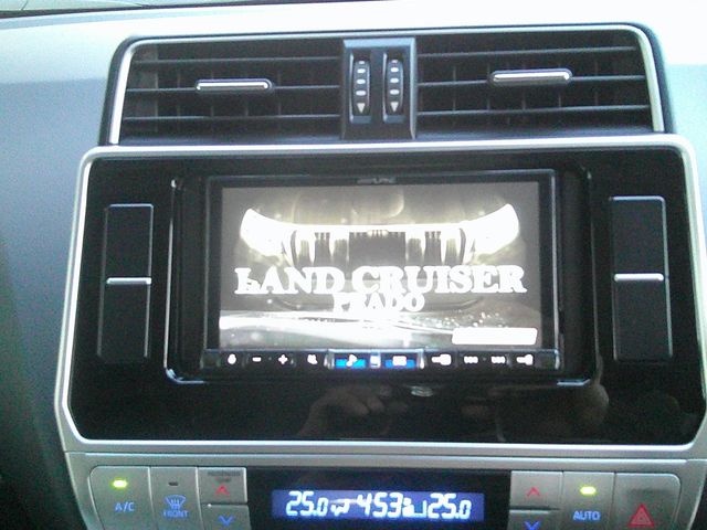 TOYOTA LANDCRUISER PRADO 2023 Image 31