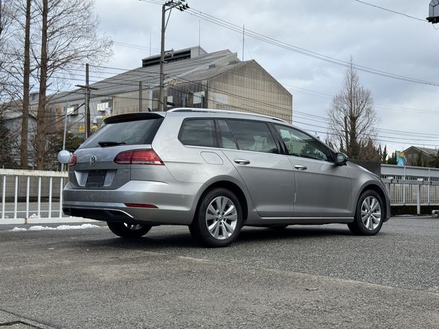 VOLKSWAGEN GOLF VARI 2017 Image 31