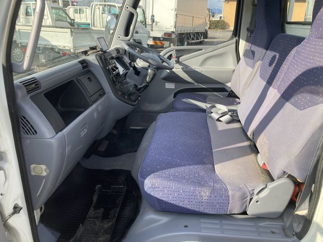 MITSUBISHI CANTER 2007 Image 31