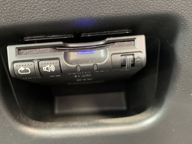 DAIHATSU CAST ACTIVA 2017 Image 31