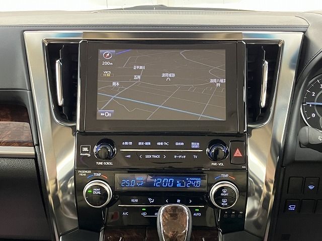 TOYOTA ALPHARD 4WD 2018 Image 31
