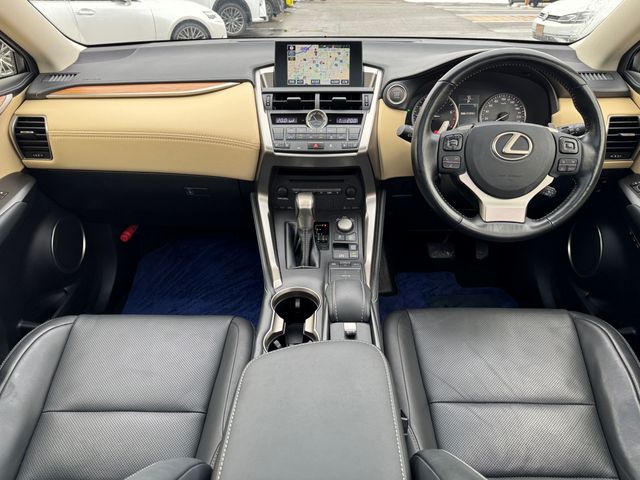 TOYOTA LEXUS NX200T 2016 Image 31