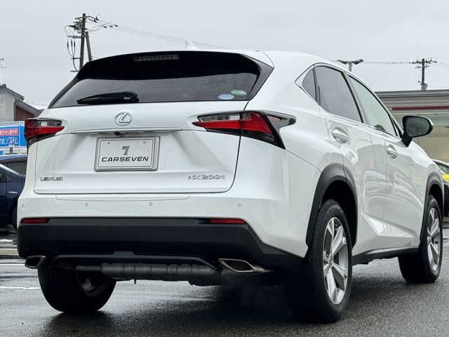 TOYOTA LEXUS NX200T 2016 Image 31