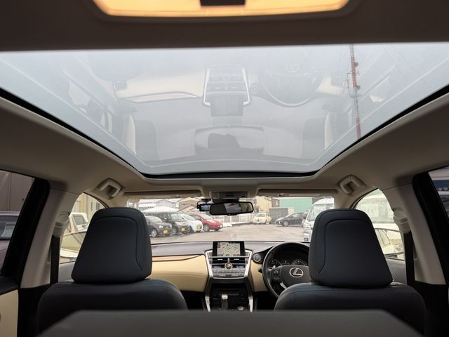 TOYOTA LEXUS NX200T 2016 Image 31