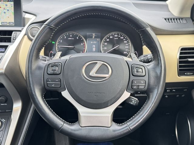 TOYOTA LEXUS NX200T 2016 Image 31