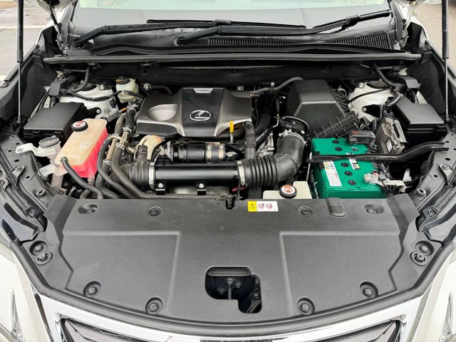 TOYOTA LEXUS NX200T 2016 Image 31