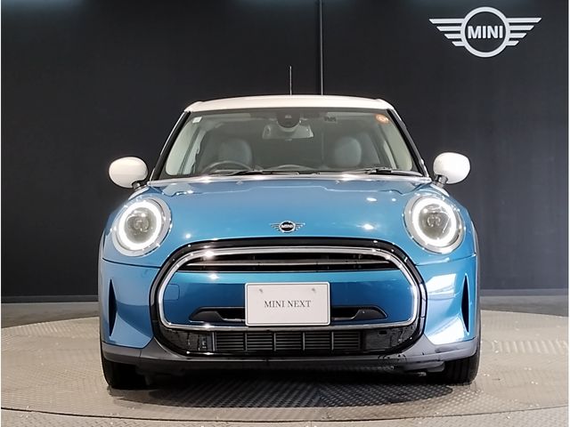 BMW MINI COOPER D 5DOOR 2023 Image 31