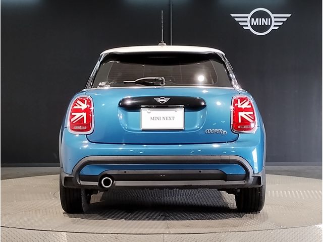 BMW MINI COOPER D 5DOOR 2023 Image 31