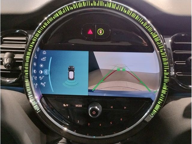 BMW MINI COOPER D 5DOOR 2023 Image 31