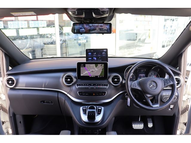 MERCEDES BENZ V CLAS 2018 Image 31