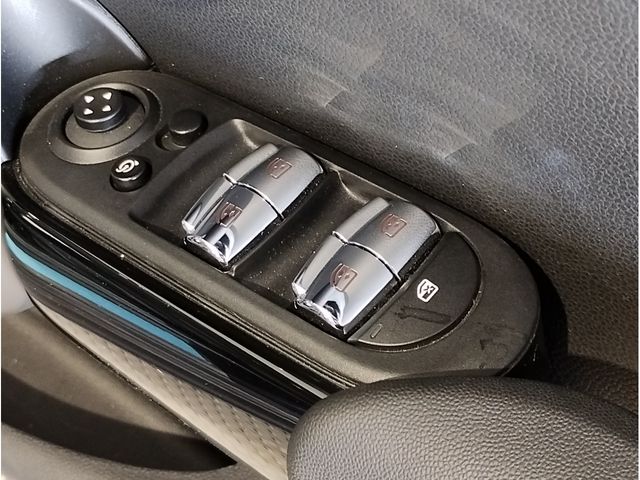 BMW MINI COOPER S 5DOOR 2021 Image 31